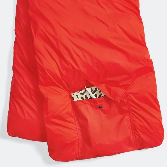 Unisex Puffer Scarf by Fabletics - Picture 2 of 7